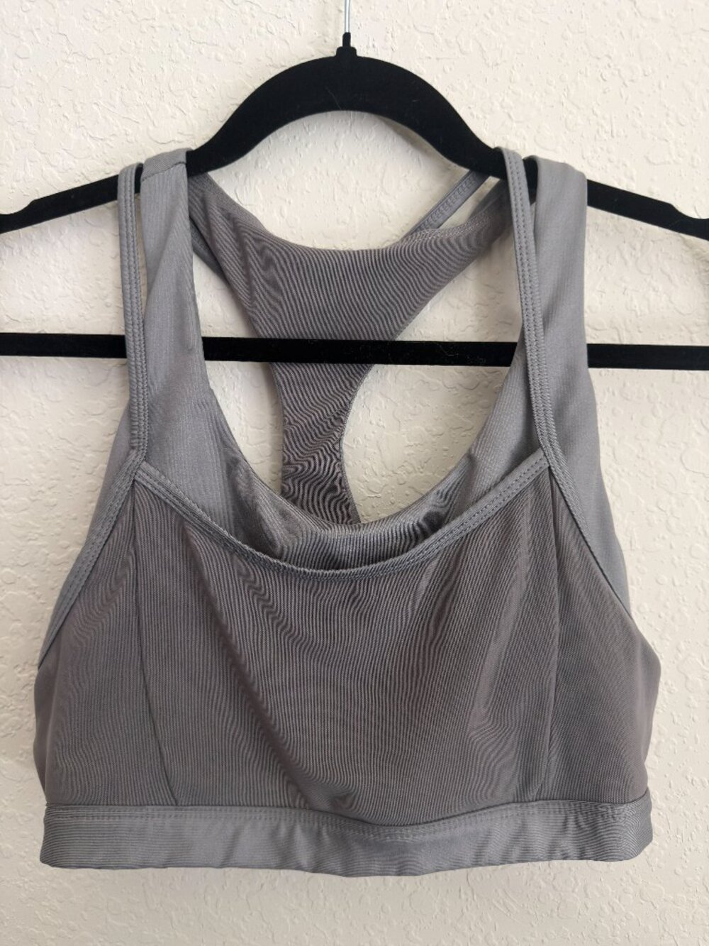 Fabletics Gray Racerback Sports Bra Women's Small Workout Yoga Activewear.  (C)